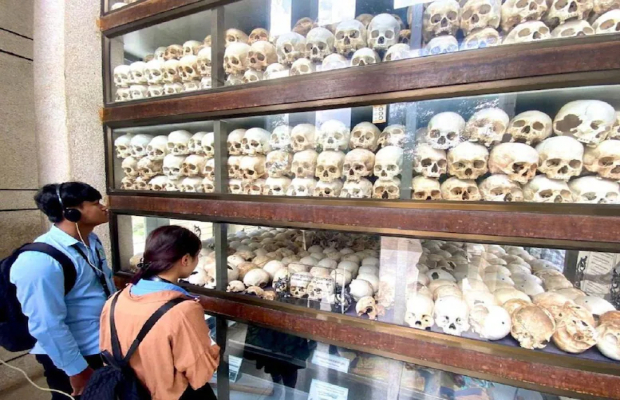 Phnom Penh Killing Fields and S-21 Museum Tour